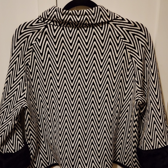 Chico’s Size 1 Black & White Striped Open Front Jacket - Picture 2 of 7